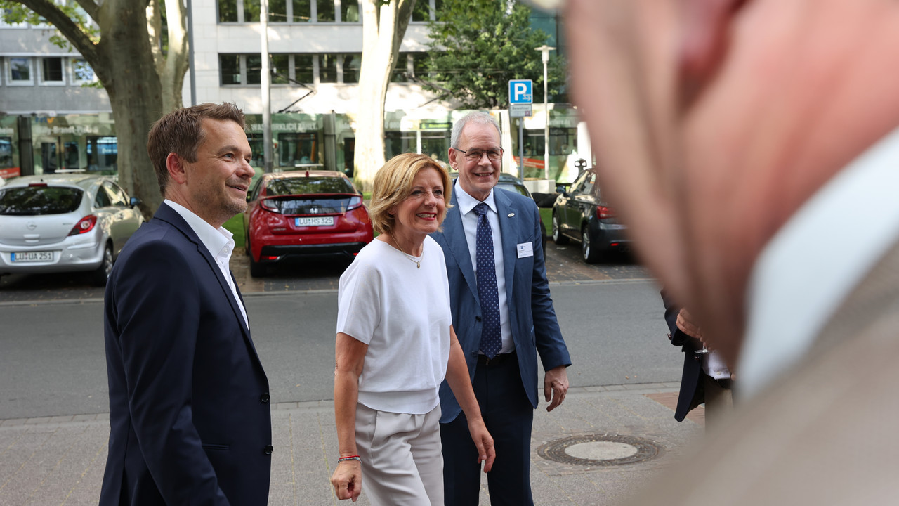 Dr. Tibor Müller, Hauptgeschäftsführer IHK Pfalz, Ministerpräsidentin Malu Dreyer, IHK-Präsident Alrbecht Hornbach