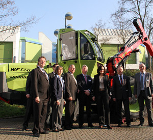 Staatssekretärin Jacqueline Kraege zu Besuch auf dem dritten "International Vehicle Technology Symposium" an der TU Kaiserslautern. Bild: Felix Popow © TU Kaiserslautern