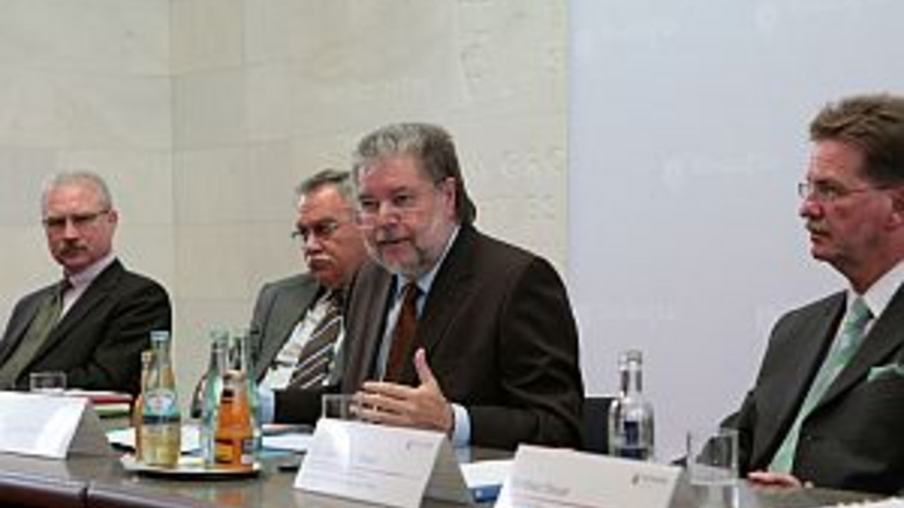 Pressekonferenz zum Pakt für Rheinland-Pfalz; Bild: Martina Pipprich