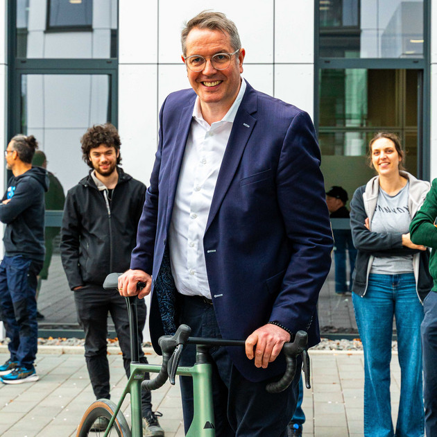 Made in Rheinland-Pfalz: Ministerpräsident Alexander Schweitzer beeindruckt von Innovationsgeist und Know-How