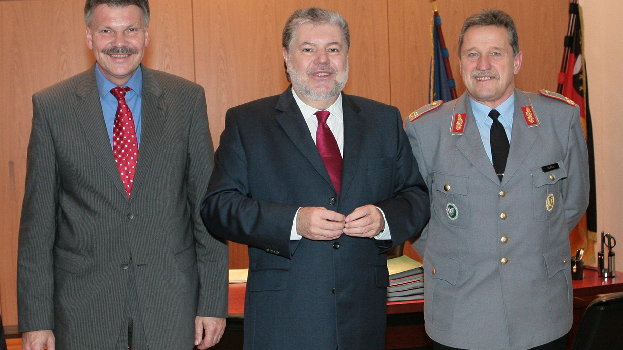 Bürgermeister Zimmer, Ministerpräsident Beck und General Hupka; Bild: Pipprich