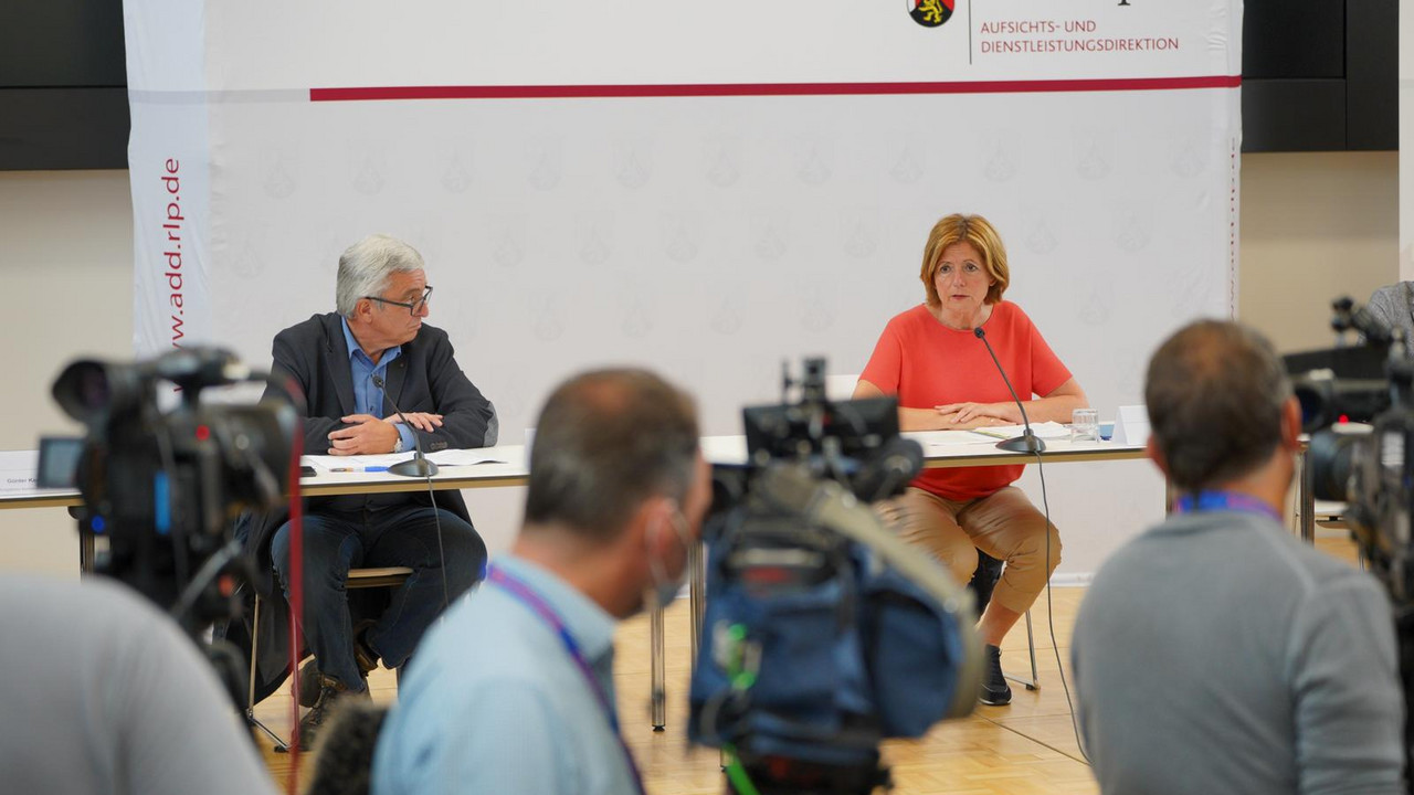 Statement von Ministerpräsidentin Malu Dreyer und Innenminister Roger Lewentz zum Wiederaufbau im Katastrophengebiet