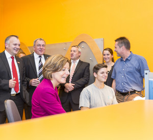 Ministerpräsidentin Malu Dreyer beim Besuch des Ausbildungszentrums der Pfalzwerke AG