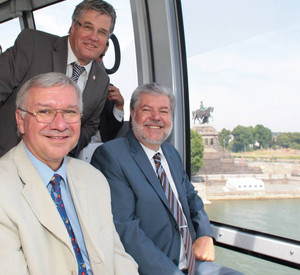 Erste Fahrt mit der Bundesgartenschau-Seilbahn in Koblenz; Bild: Buga, Piel