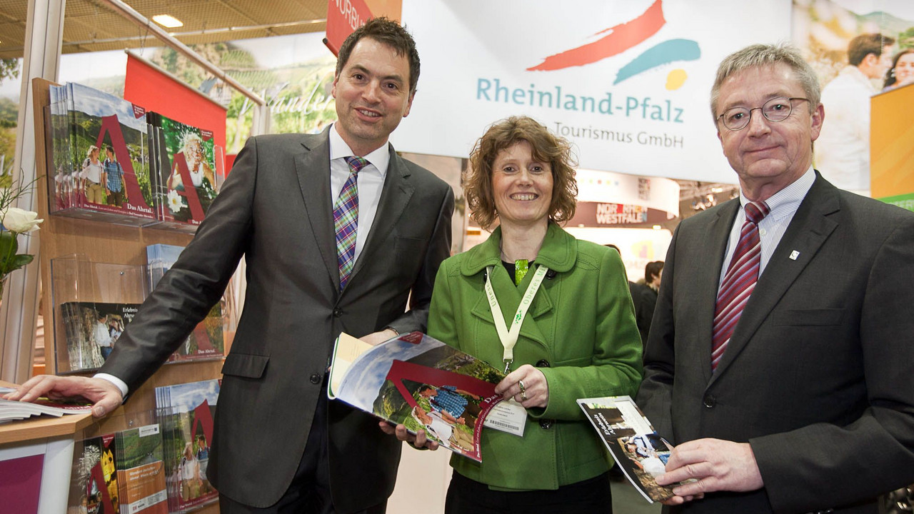 Lemke am Stand der Rheinland-Pfalz Tourismus GmbH; Bild: Fesseler / rlp-Tourismus