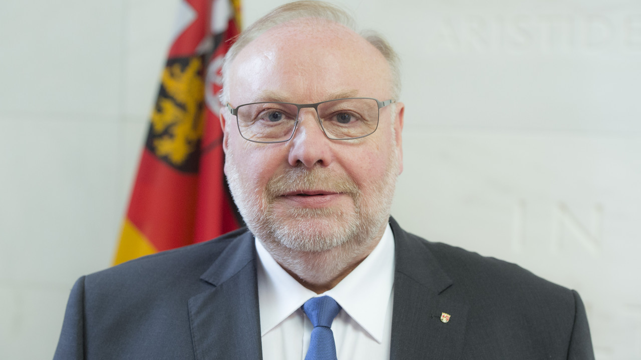 Dieter Burgard Dieter Burgard