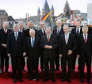 Gruppenfoto der Regierungschefs der Länder; Bild: Costard