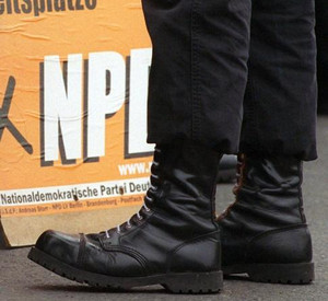 Springerstiefel; Bild: dpa