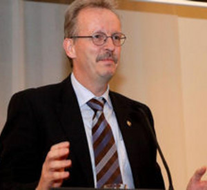 Staatssekretär Martin Stadelmaier