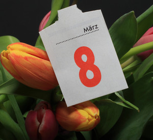 Weltfrauentag findet jährlich am 8. März statt.