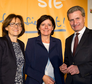 Europaministerin Margit Conrad, Ministerpräsidentin Malu Dreyer und EU-Kommissar Günther Oettinger freuen sich über den großen Zuspruch zur Europaveranstaltung in Koblenz. Bild: Stefan Effner / ©Staatskanzlei