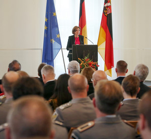 Feierstunde zum 60-jährigen Bestehen der Bundeswehr 