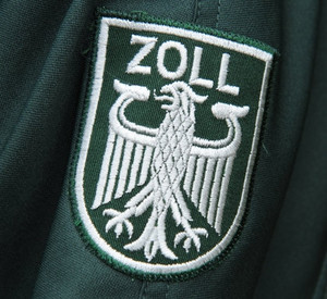 Dienstabzeichen Zoll; Bild: dpa