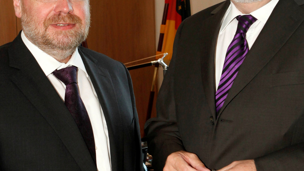 Dieter Burgard und Ministerpräsident Kurt Beck; Bild: Bauer