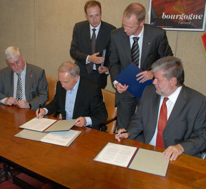 Patriat und Beck unterzeichnen Gemeinsame Erklärung; Bild: Michael Maurer