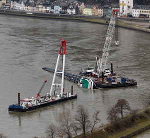 Bergungsarbeiten; Bild: dpa