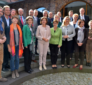 Der rheinland-pfälzische und saarländische Ministerrat bei der gemeinsamen Ministerratssitzung in Langweiler