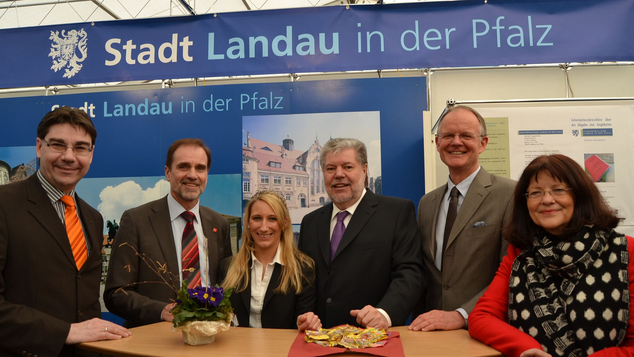 Ministerpräsident Kurt Beck bei der Landauer Wirtschaftswoche; Bild: Stadt Landau