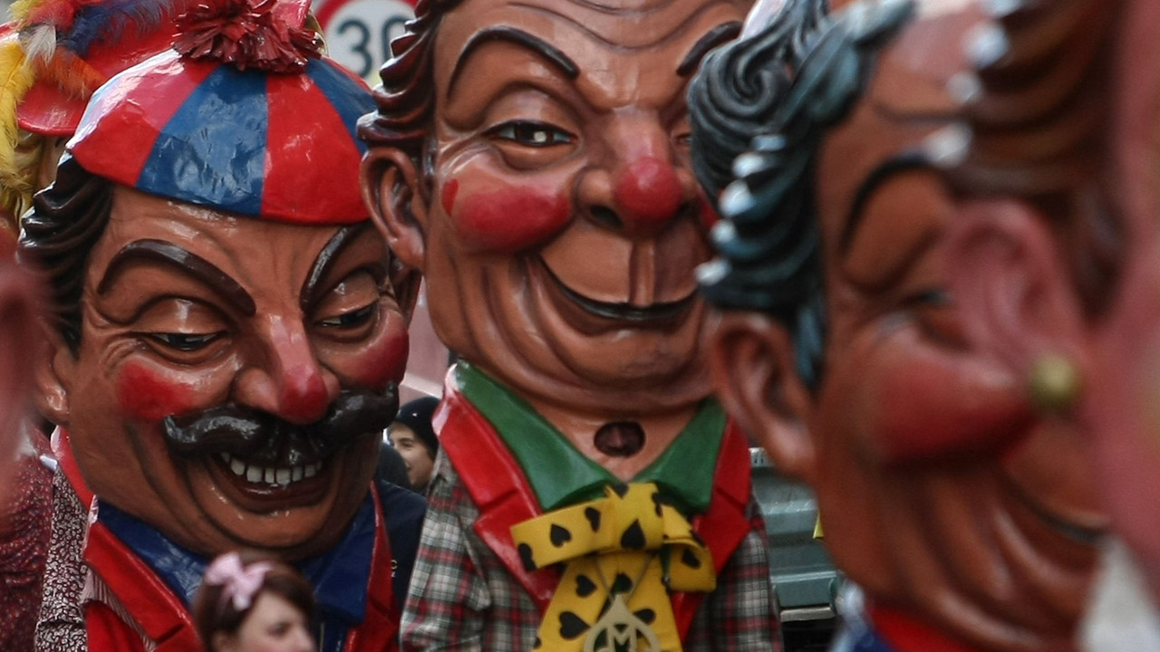 Schwellköppe beim Rosenmontagszug in Mainz; Bild: dpa