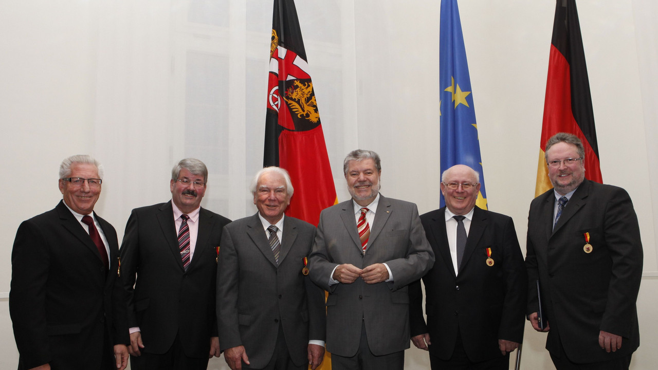 Die Träger der Landesverdienstmedaille; Bild: Staatskanlei/Pipprich