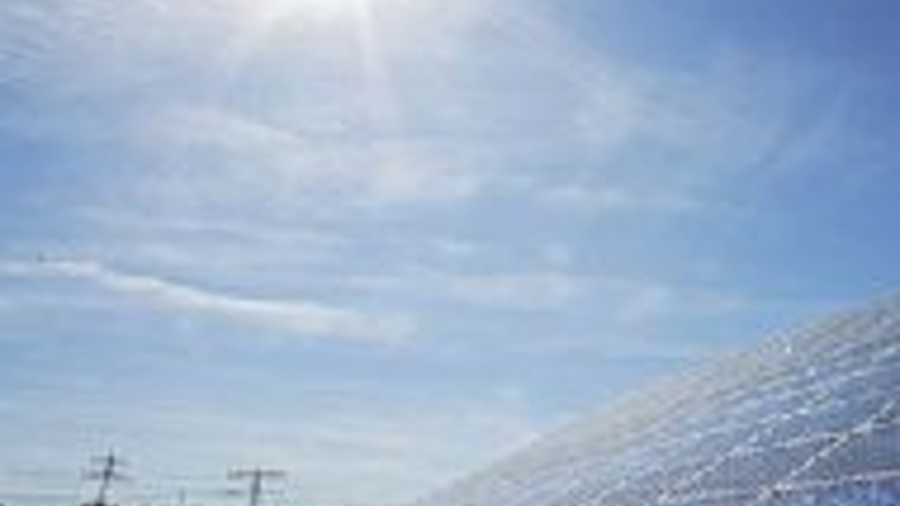 Solaranlage auf einer Freifläche; Bild: rlp-Archiv