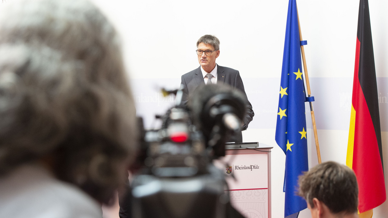 Der Vorsitzende des Landkreistages Rheinland-Pfalz, Landrat Günther Schartz.