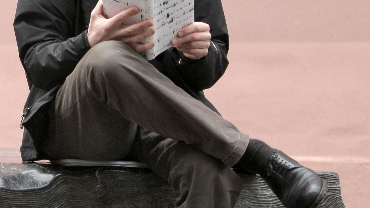 Schriftsteller Peter Stamm aus der Schweiz ist Mainzer Stadtschreiber des Jahres 2013. Bild: dpa