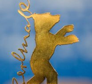 Die goldene Bärenfigur ist das Logo der Berlinale; Bild: dpa