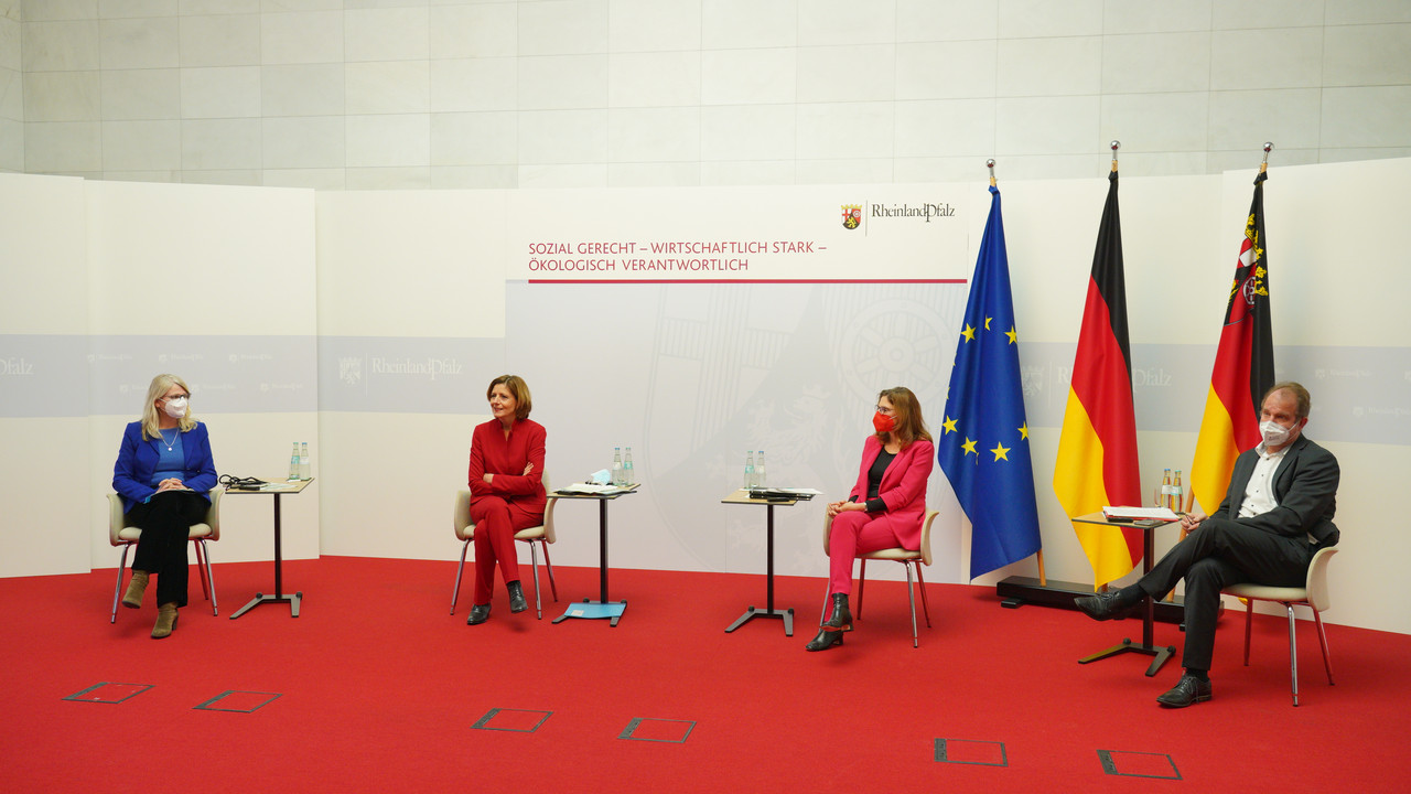 „Die Corona-Pandemie können wir nur alle gemeinsam lösen", so die Ministerpräsidentin