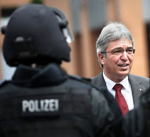 Innenminister Roger Lewentz; Bild rlp-Archiv