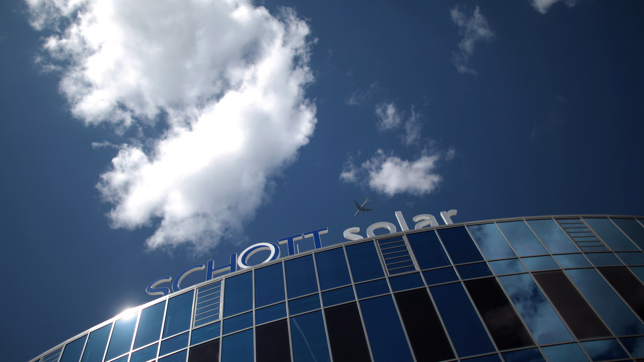 Firmenzentrale Schott Solar AG; Bild: dpa