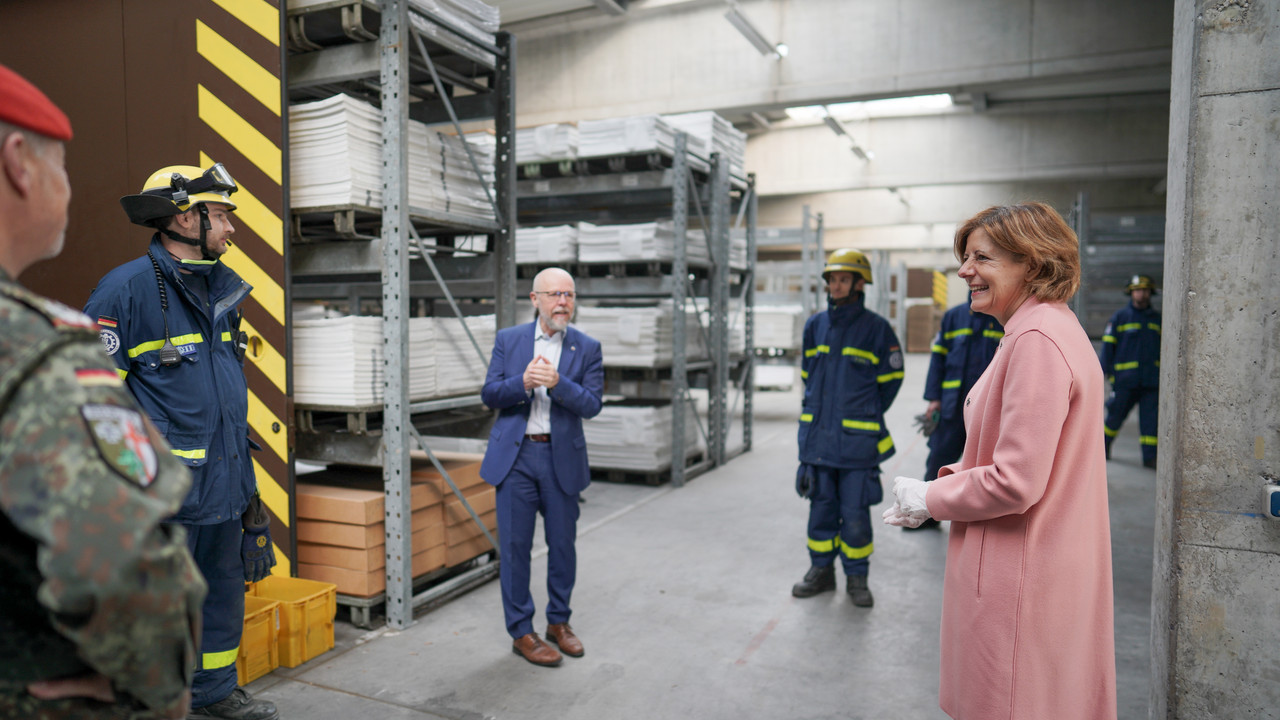 Ministerpräsidentin Malu Dreyer in der Kurmainzkaserne 