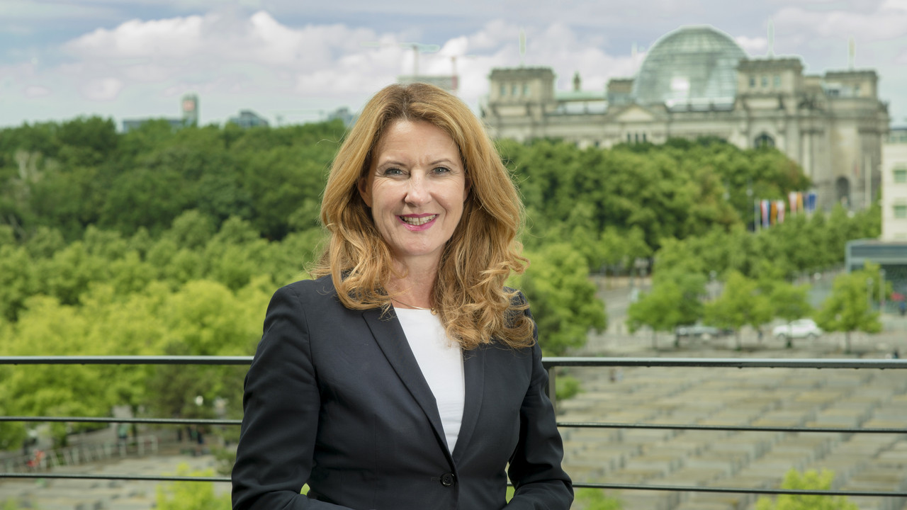 Staatssekretärin Heike Raab