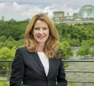 Staatssekretärin Heike Raab