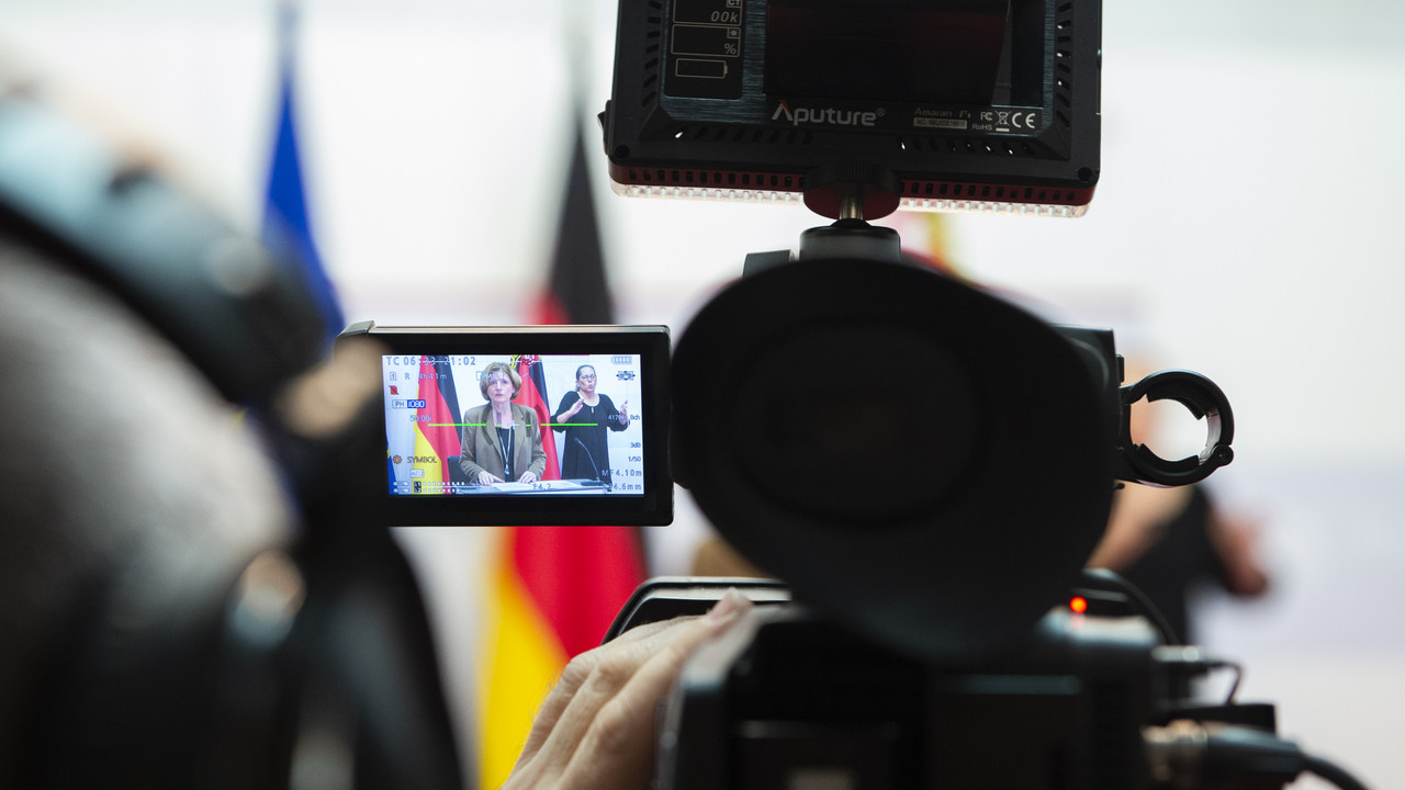 Pressekonferenz in Staatskanzlei Mainz