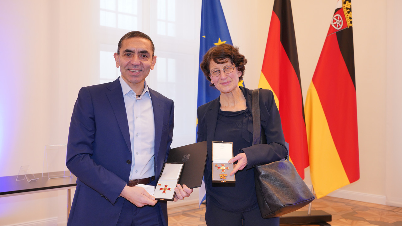 Prof. Dr. Özlem Türeci und Prof. Dr. Uğur Şahin