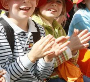 Kinder beim Fest des Ministerpräsidenten 2009; Bild: Bauer