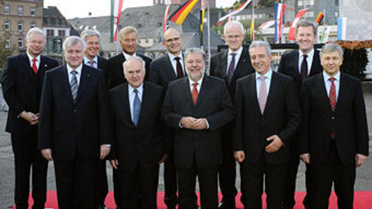 Gruppenfoto der Regierungschefs der Länder; Bild: Costard