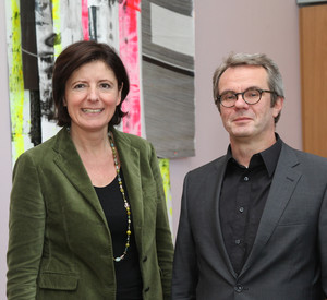 Ministerpräsidentin Malu Dreyer mit dem Direktor der LpB, Wolfgang Faller; Bild: Stefan Sämmer / © Staatskanzlei