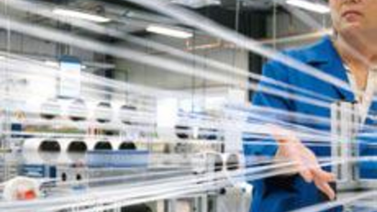 Arbeit in einem Industriebetrieb; Bild: stk