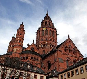 Mainzer Dom; Bild: dpa, Archiv