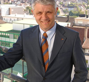 Oberbürgermeister Dr. Bernhard Matheis feiert seinen 60. Geburtstag; Bild: Stadtverwaltung Pirmasens/dpa