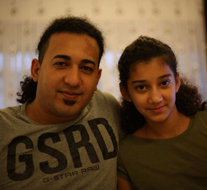 Kamil Kaplan mit Tochter Derya; Bild: ZDF