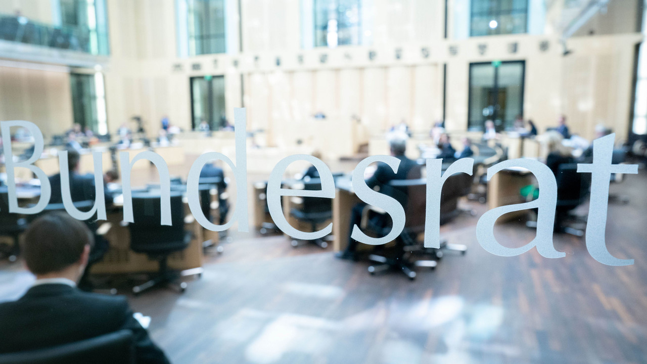 Blick in den Plenarsaal des Bundesrates