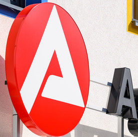 Arbeitslosigkeit steigt im Juni leicht – Neuer Aufruf für arbeitsmarktpolitische Projekte ab 14. Juli 2025