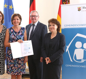 Ministerpräsidentin Malu Dreyer und Sozialministerin Sabine Bätzing-Lichtenthäler beim Auftakt des Modellprojekts Gemeindeschwester plus