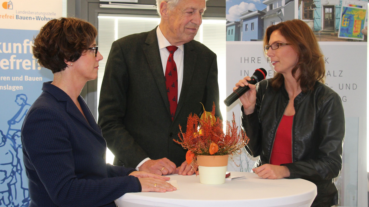 Sozialministerin Sabine Bätzing-Lichtenthäler bei der Veranstaltung "Netzwerktagung Wohnen"