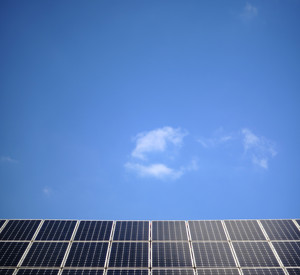 Zwischenspeicher für Solarenergie; Bild: dpa