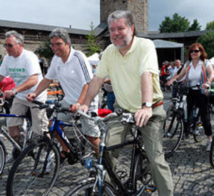 Ministerpräsident Kurt Beck beim Erlebnistag "Tal total"