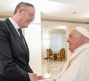 Der Heilige Vater hat Ministerpräsident Alexander Schweitzer an seinem Wohnsitz, der Casa Santa Marta, empfangen. 